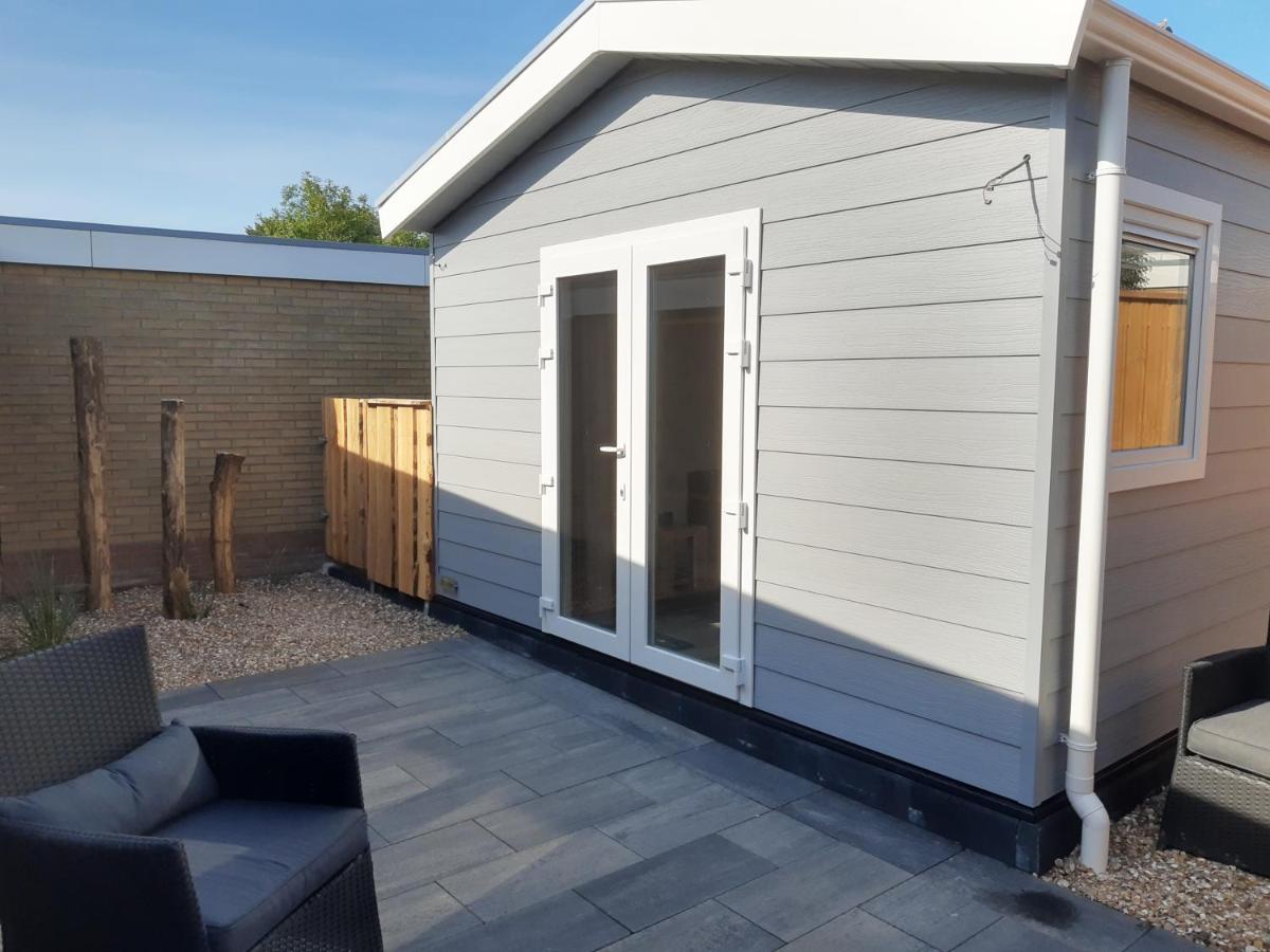 Vakantiechalet Huisje Onder De Toren 오스트카펠 외부 사진